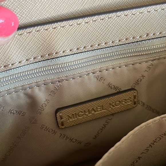 Brand New Michael Kors Genuine Leather Small Sylvia Flap Crossbody Purse - Picture 12 of 16